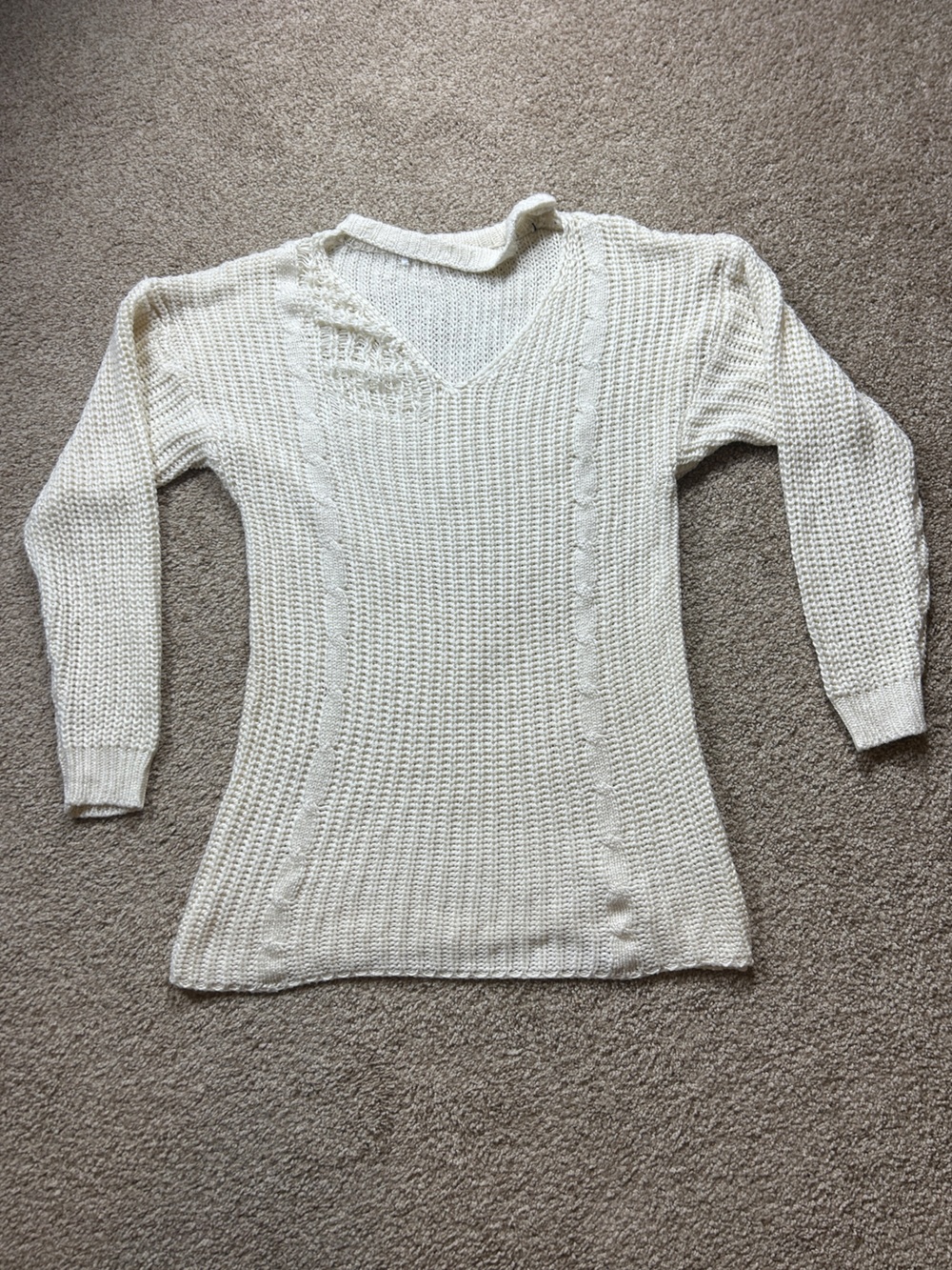 Women's Ivory Cable Knit Pullover Sweater Size Med V-Neck Waffle Knit Long Slee